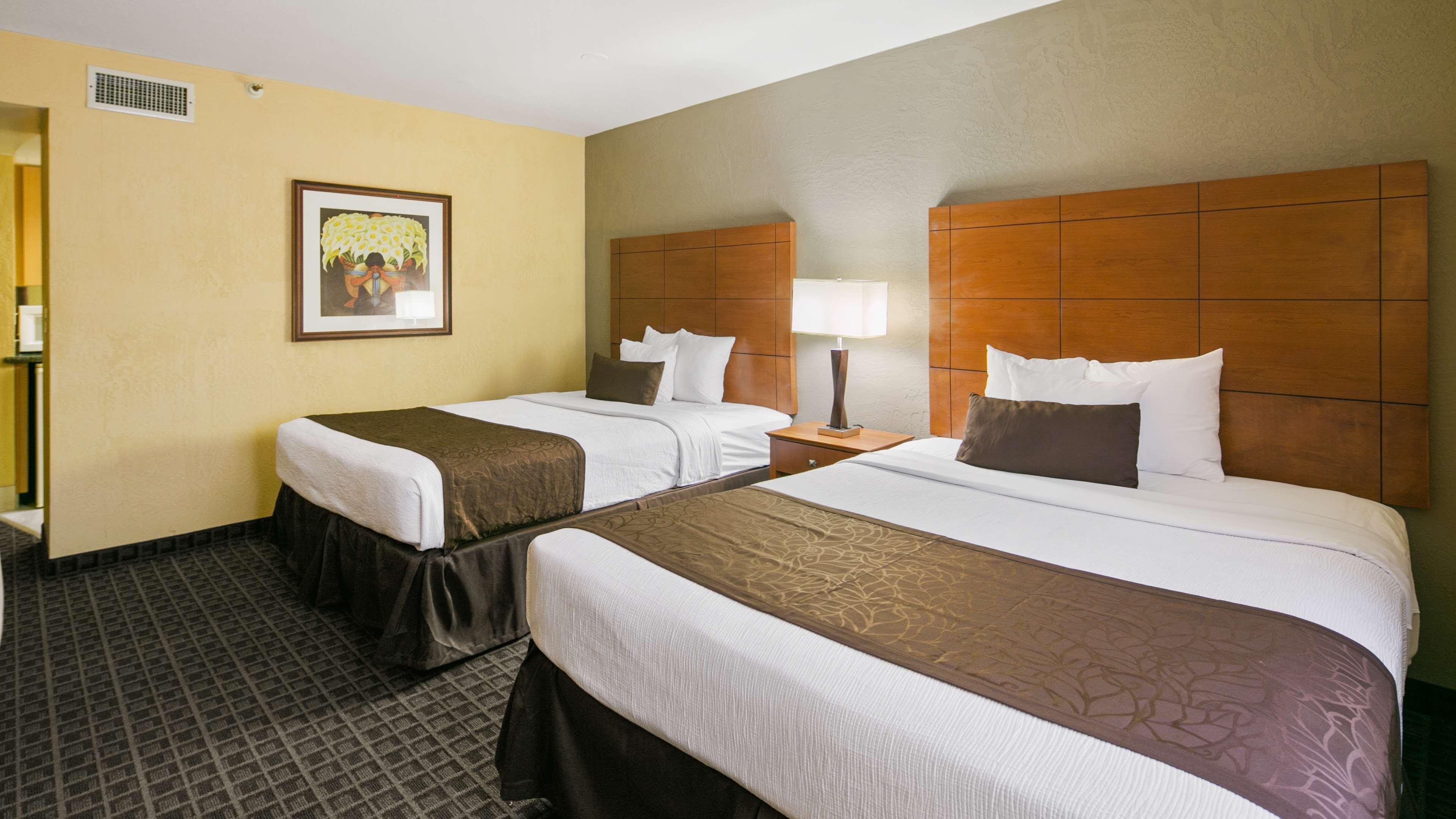 Best Western Plus Scottsdale Thunderbird Suites מראה חיצוני תמונה