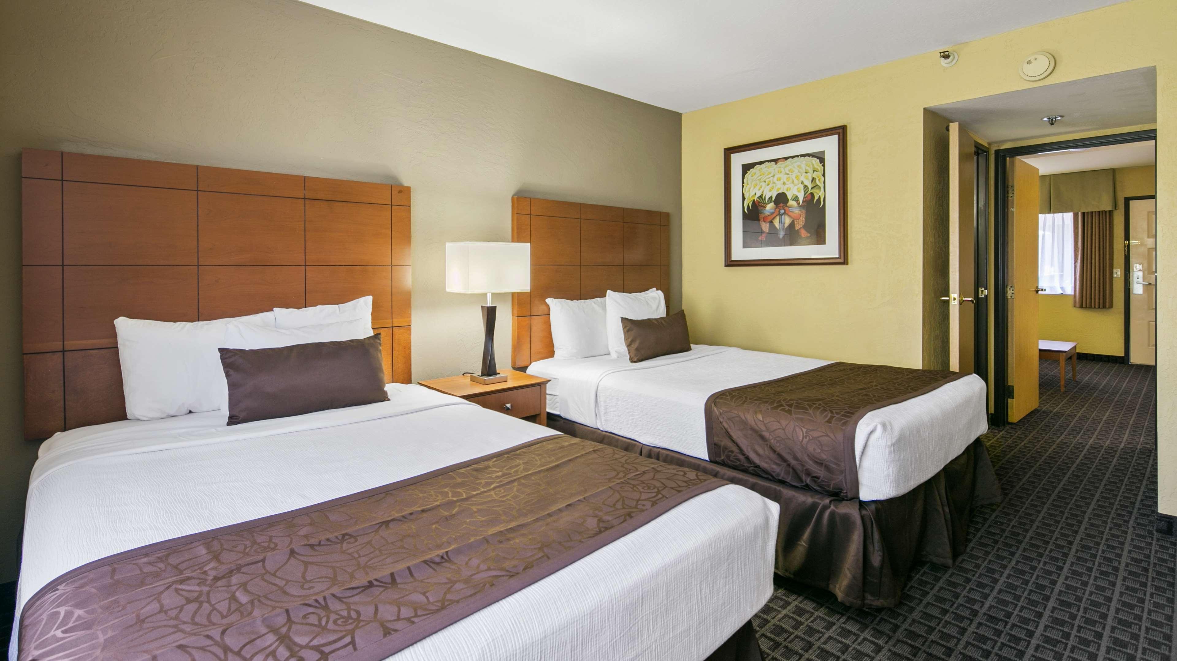Best Western Plus Scottsdale Thunderbird Suites מראה חיצוני תמונה