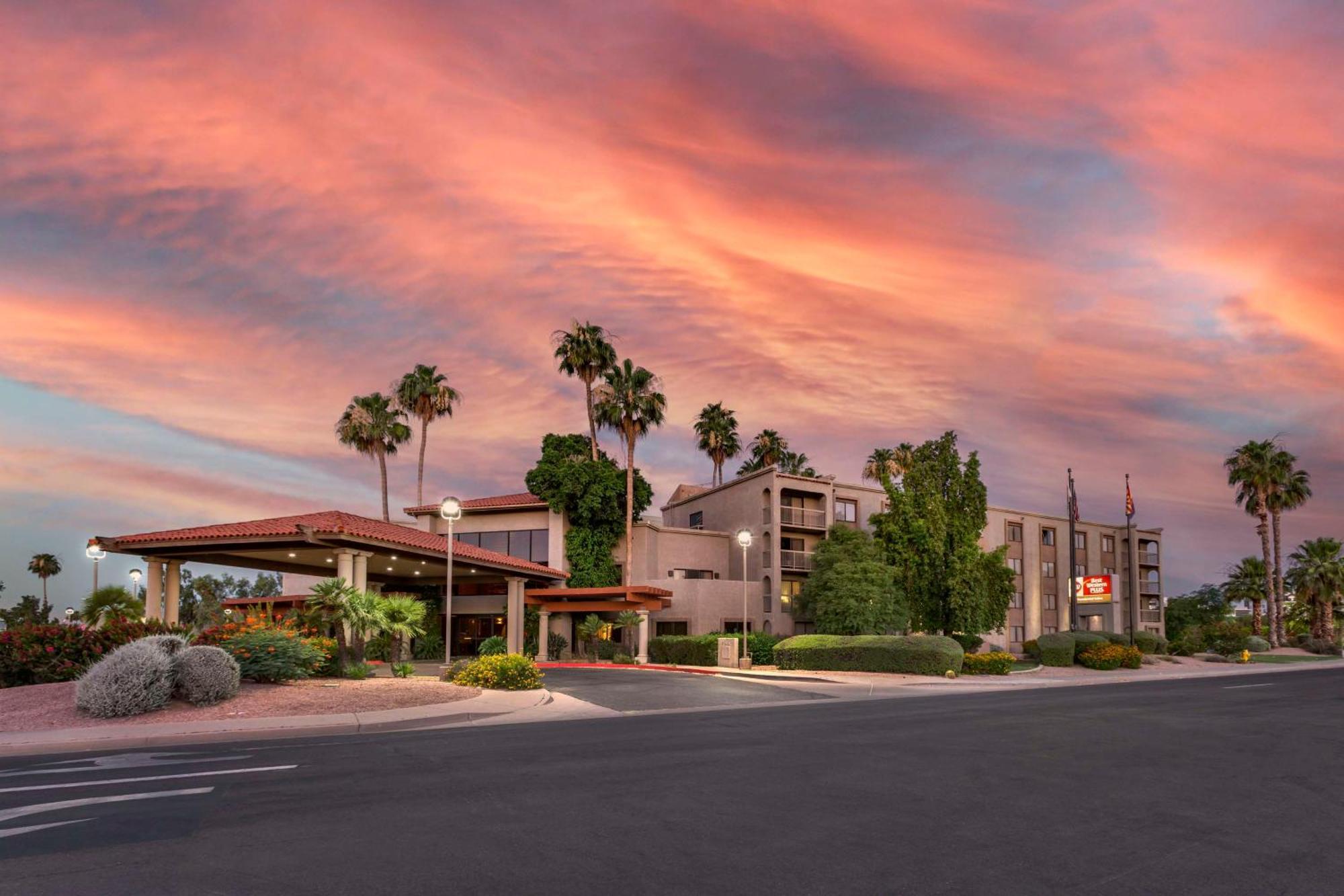 Best Western Plus Scottsdale Thunderbird Suites מראה חיצוני תמונה