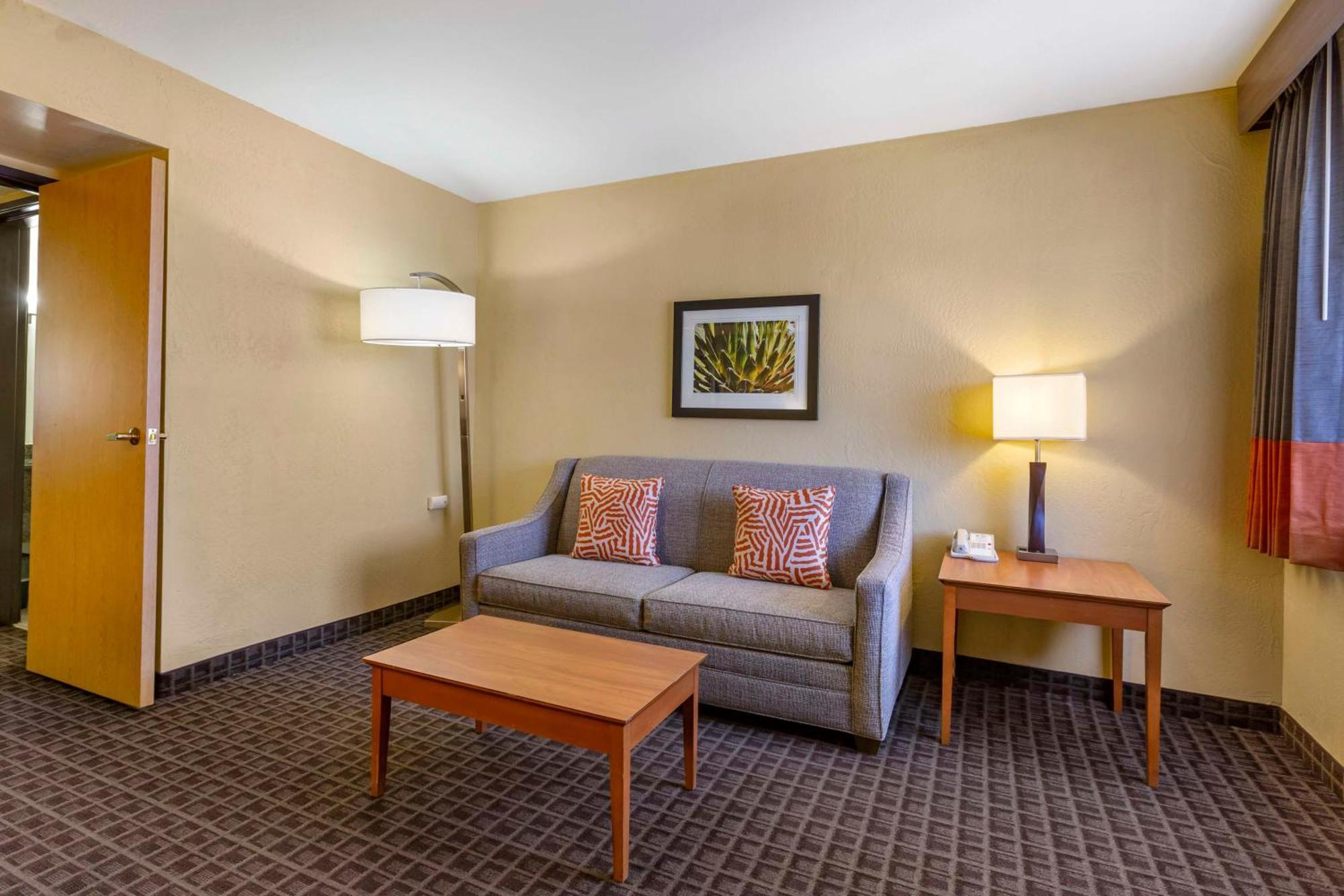 Best Western Plus Scottsdale Thunderbird Suites מראה חיצוני תמונה
