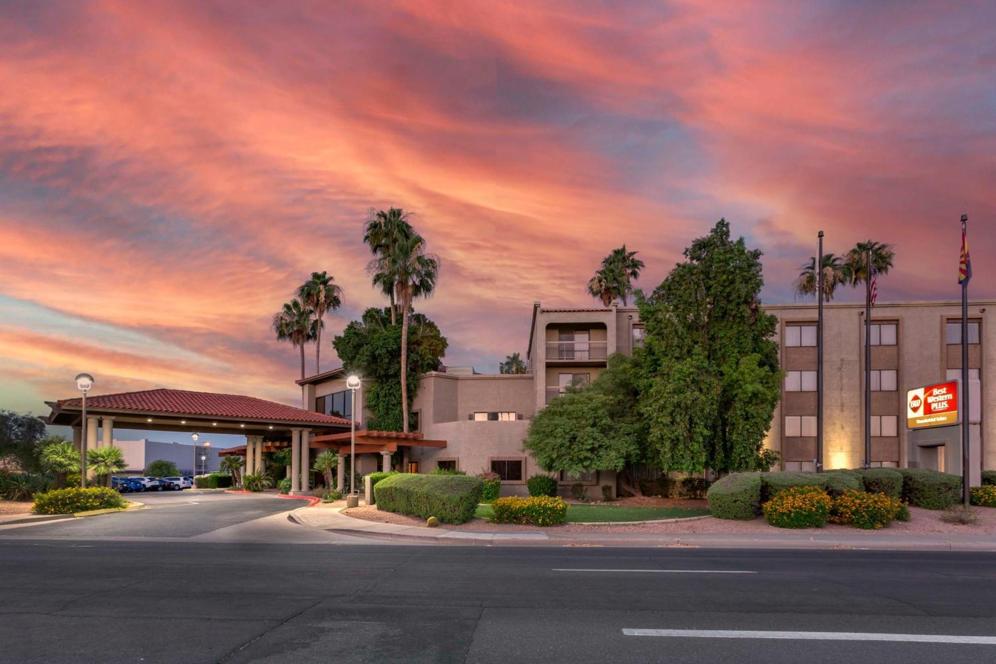 Best Western Plus Scottsdale Thunderbird Suites מראה חיצוני תמונה