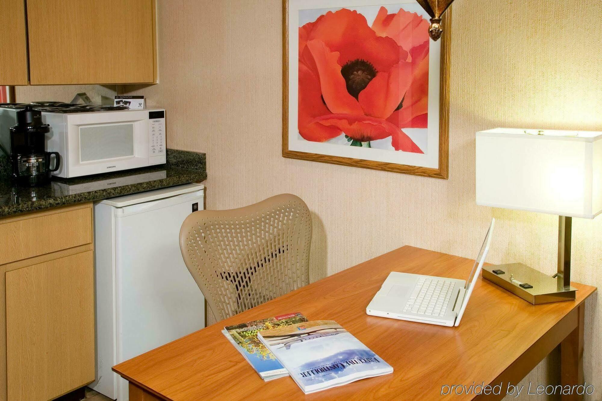 Best Western Plus Scottsdale Thunderbird Suites מראה חיצוני תמונה